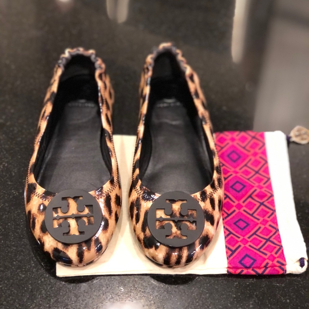 SOLD!! Tory Burch Flats